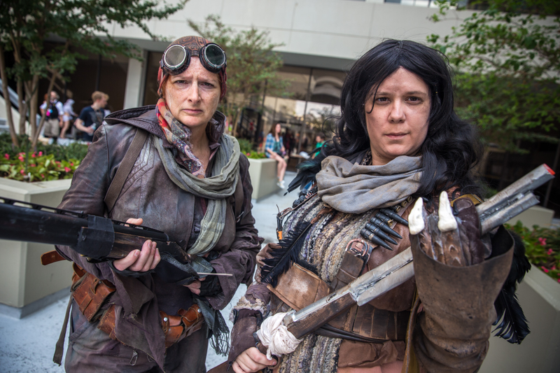 Illustration for article titled Dragon Con Day 4: No Sleep, Sore Feet, and Still Going With Great Costumes